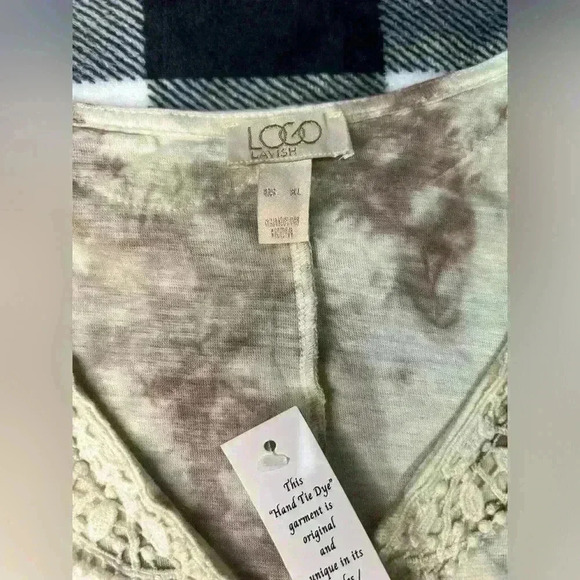 Women’ XL NWT LOGO LAVISH Hand Tie Dyed duster/jacket with lace and appliqués - Picture 3 of 8